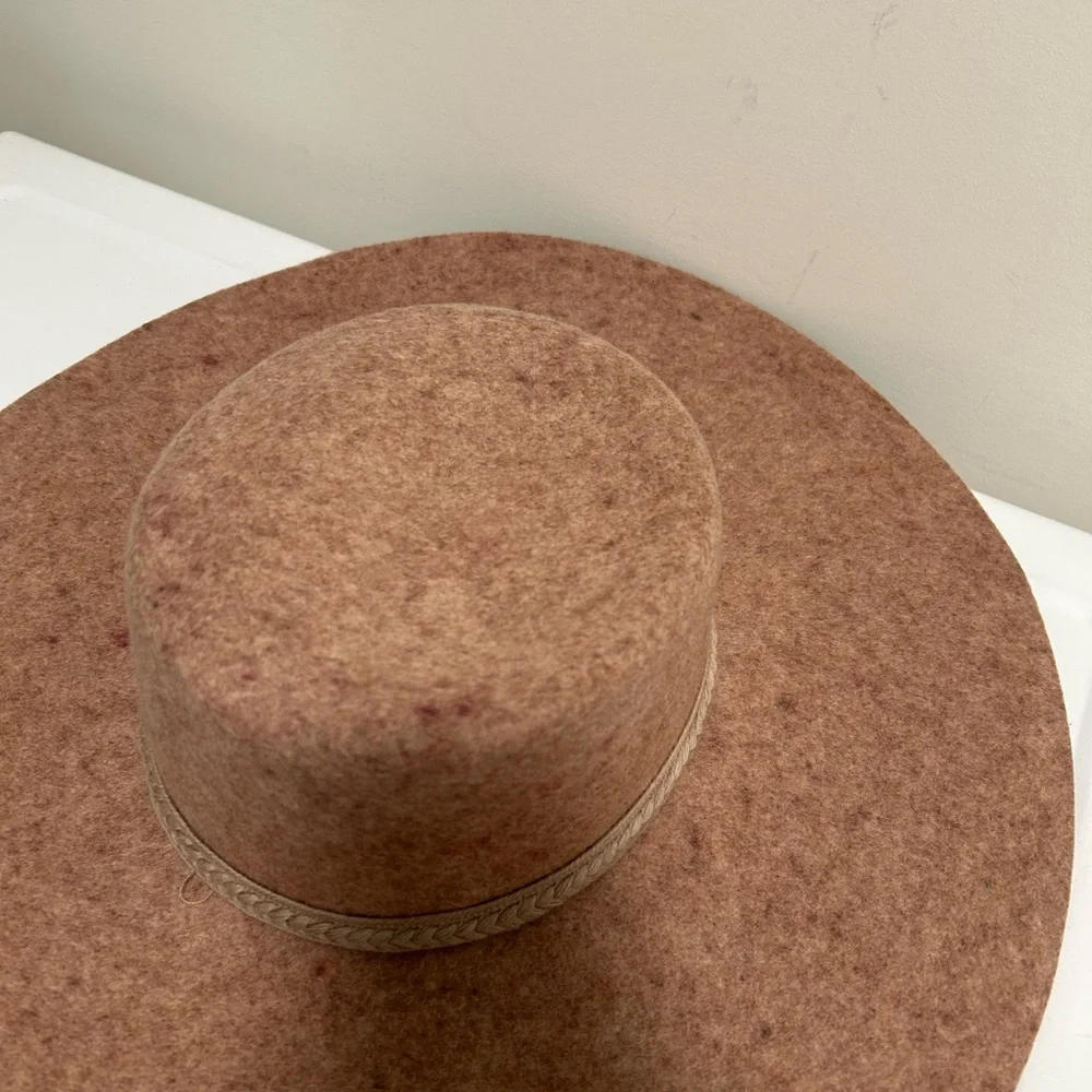 Universal Thread Tan Wool Fedora Hat